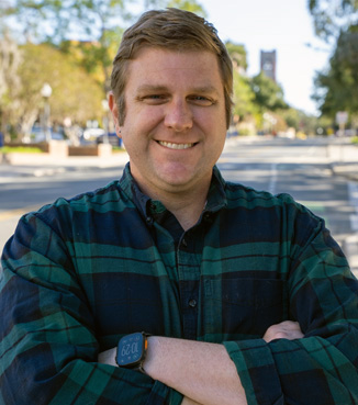 A head and shoulders photo of Matt Abramson, a staff member of the AI2 Cenbter